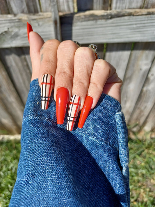 Plaid Berry Press On Nails