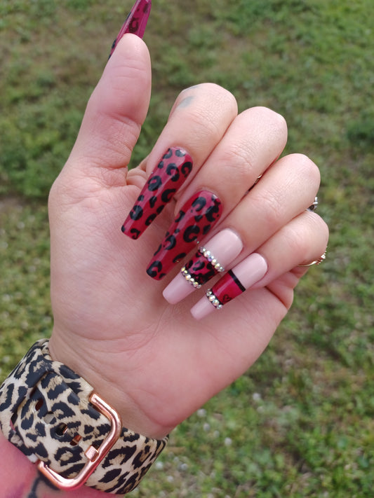 Cheeta Press On Nails